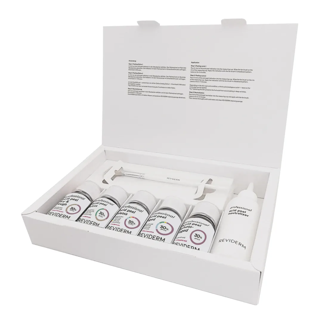 Das REVIDERM acid peel Starter-Set mit den fünf Säure-Komplexen, Neutralizer und Zubehör